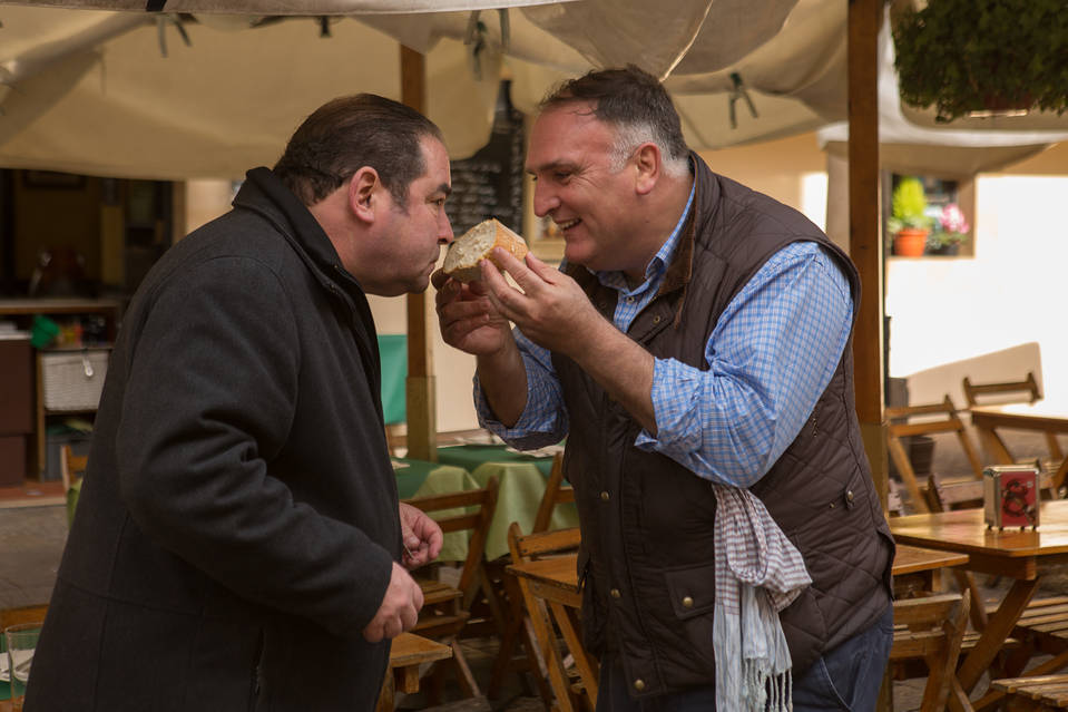 Emeril Lagasse stars in Amazon original show, Eat the World with Emeril Lagasse