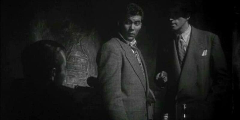 William Shatner talking to two men in The Butler's Night Off.