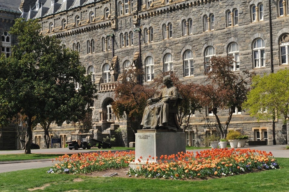 The statue of Georgetown University