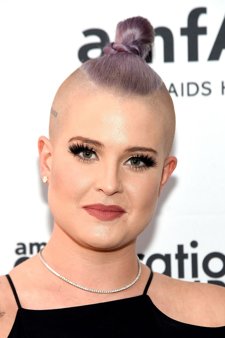 Kelly Osbourne attends the amfAR generationCure Solstice 2016