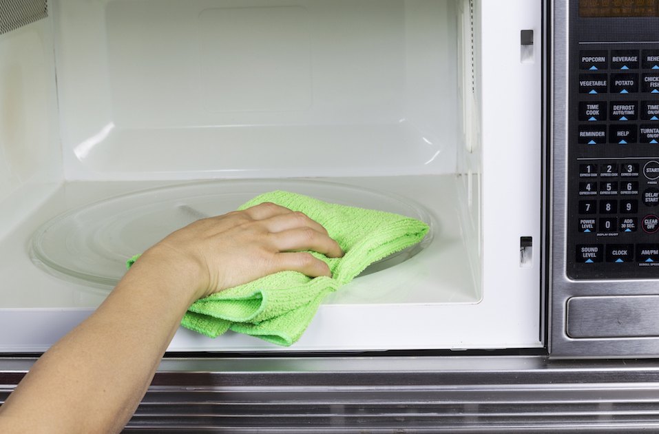 Cleaning of Microwave Oven