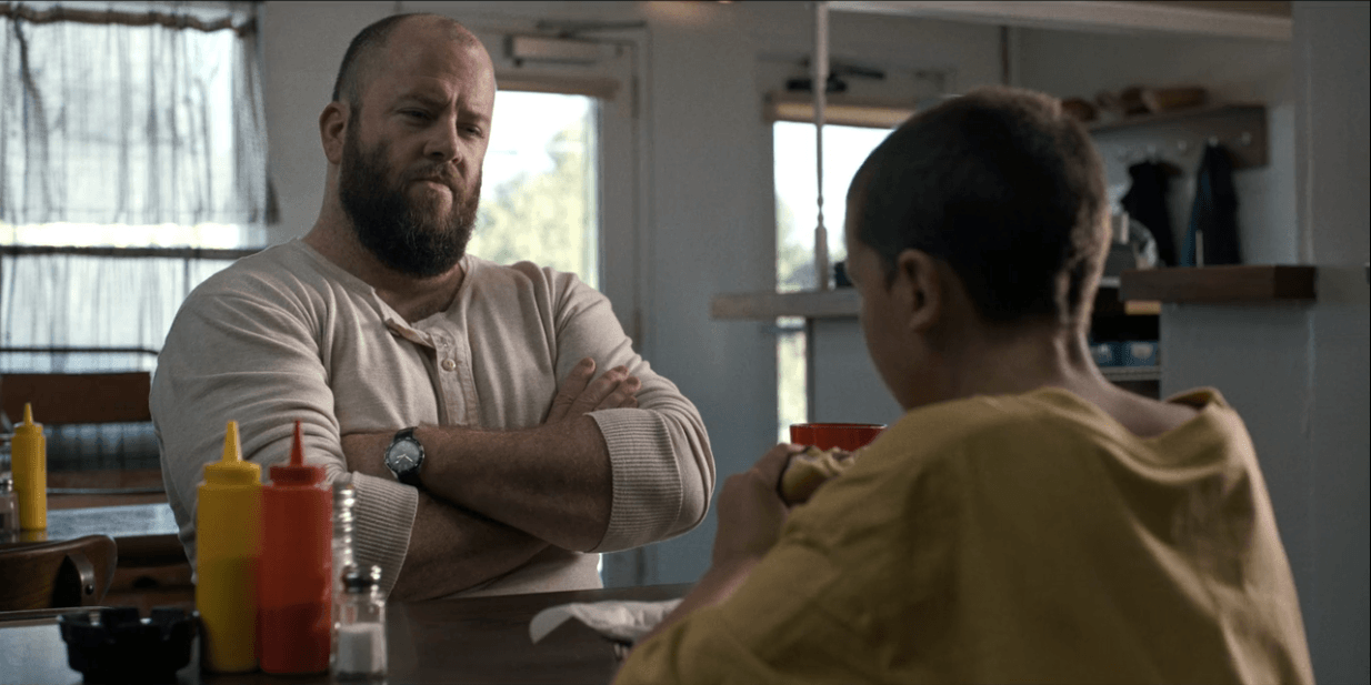 On 'Stranger Things,' Benny makes Eleven a hamburger