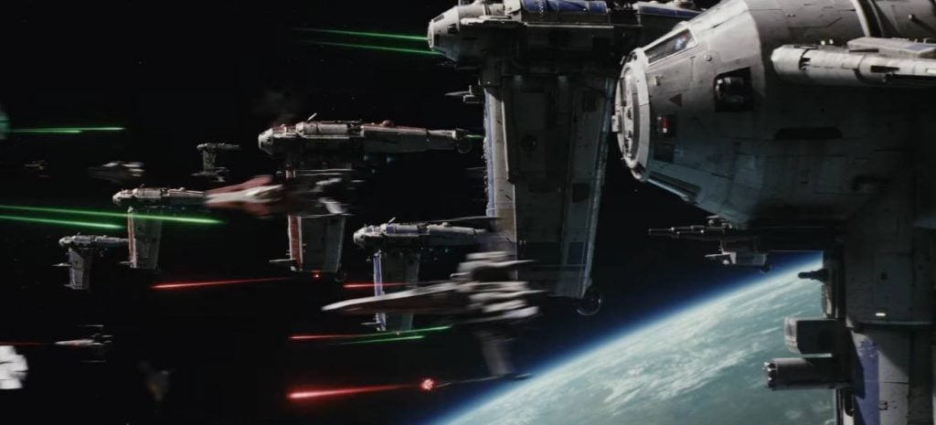 Ships fly at each other firing their lasers in Star Wars: The Last Jedi