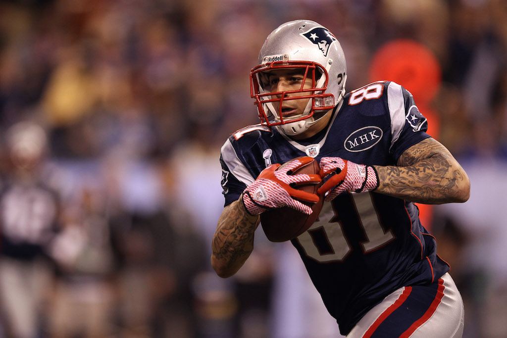 Aaron Hernandez scores a touchdown in the Super Bowl.