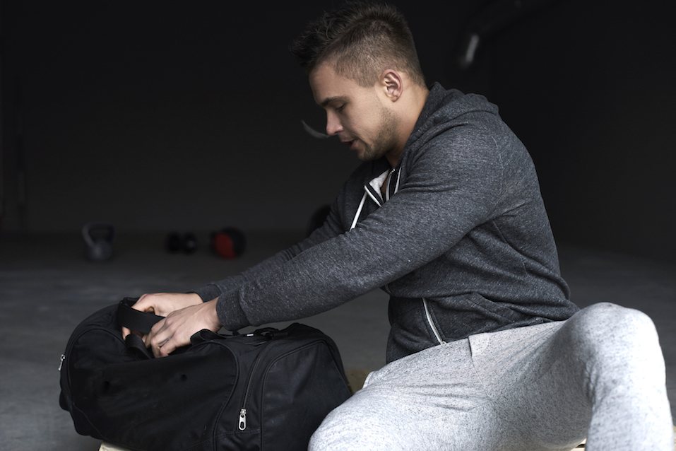 Man packing out before the workout