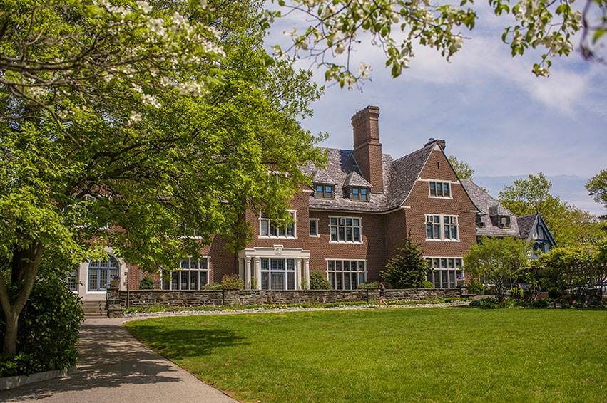Sarah Lawrence College