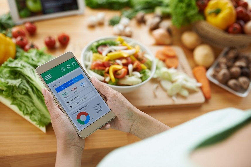 Calorie counter application on smartphone Calorie counter application on smartphone