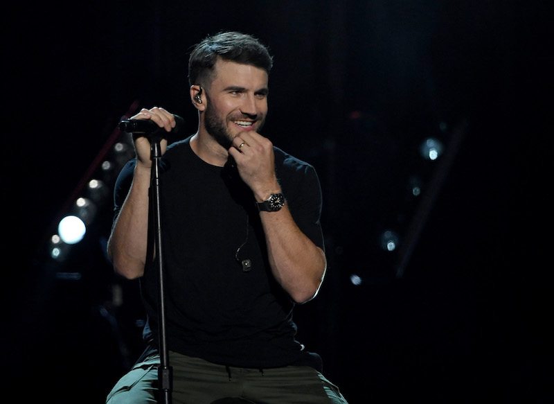 Recording artist Sam Hunt performs during the 2017 Billboard Music Awards