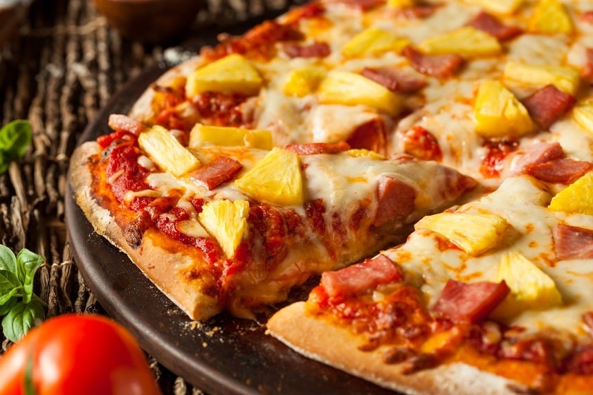 Pineapple and Ham Hawaiian Pizza