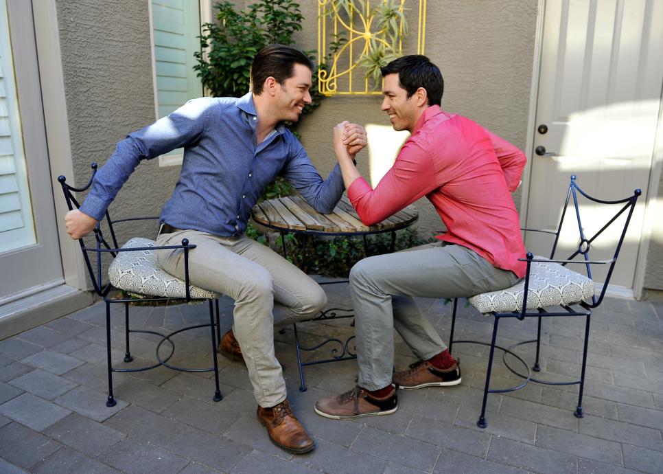 Jonathan and Drew Scott