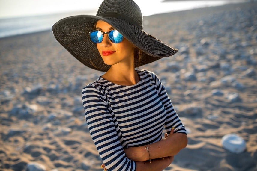 Elegant fashion woman