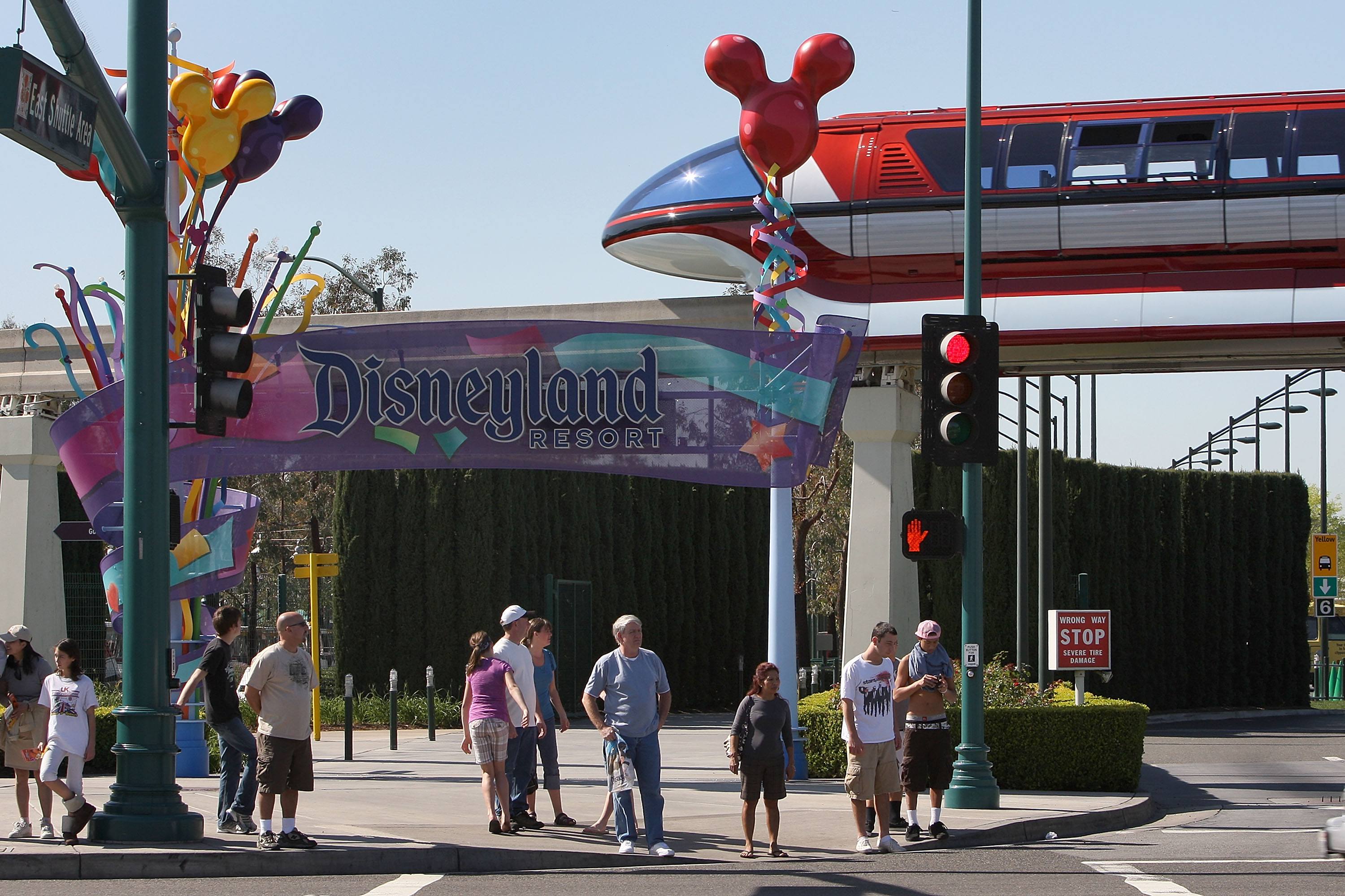Disneyland Monorail