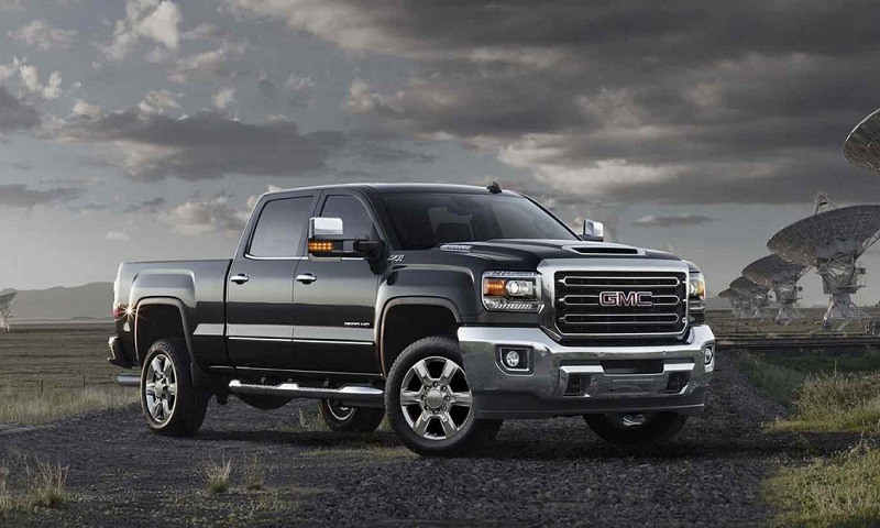 Exterior view of Sierra 2500HD diesel