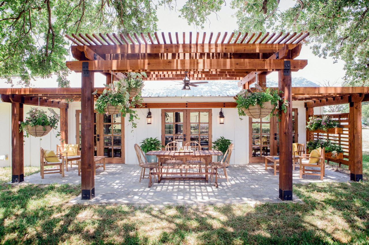 A patio outside a home on HGTV's 'Fixer Upper'