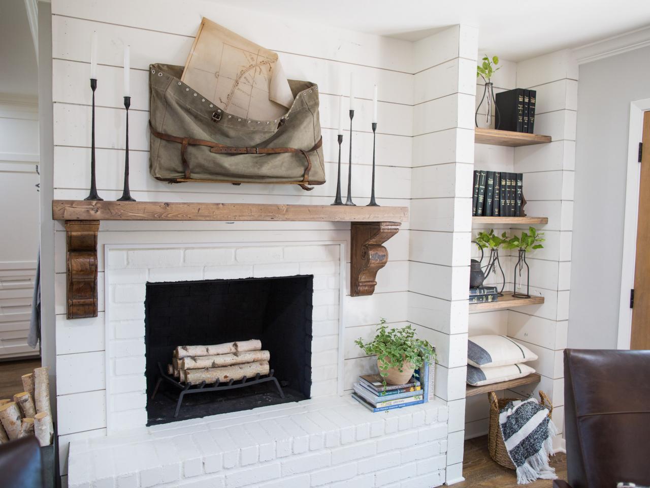 Books and plants in a house on HGTV's 'Fixer Upper'