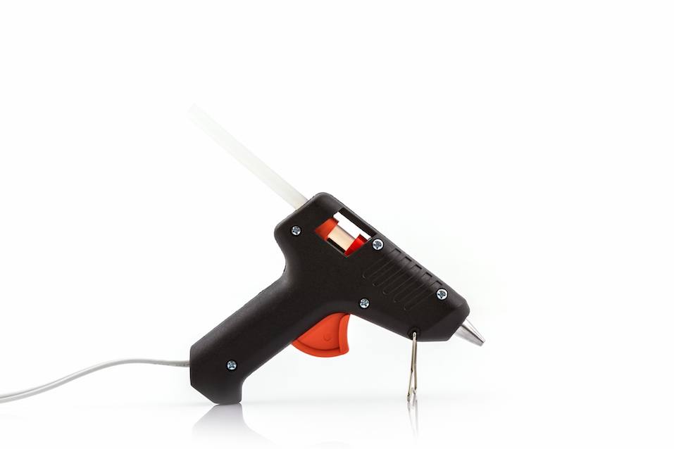 Electric hot glue gun