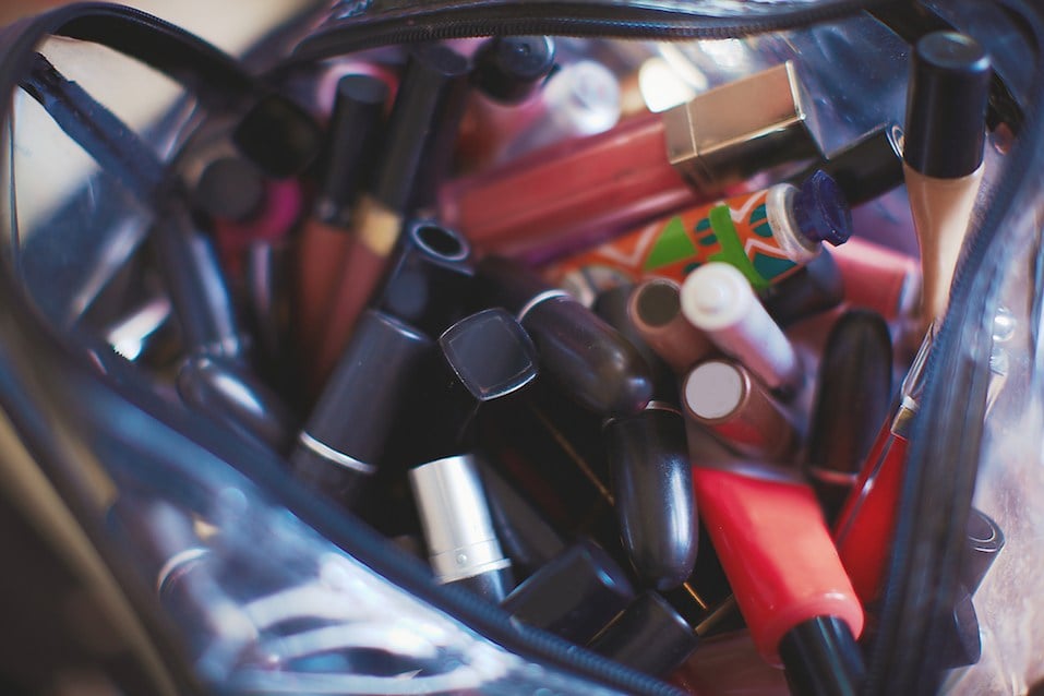 Make up tools set messy in girls bag