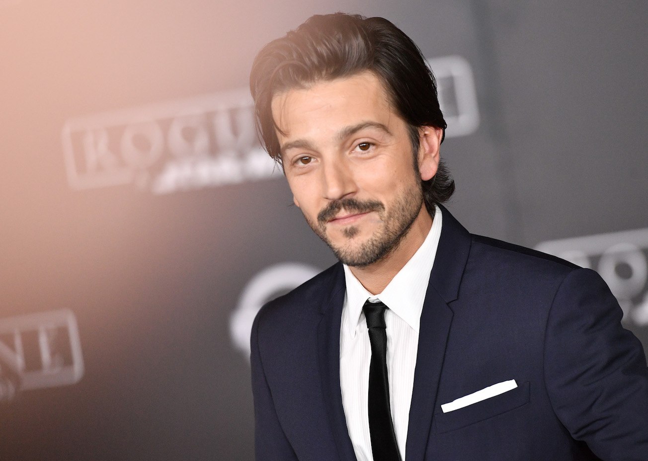 Actor Diego Luna attends the premiere of Walt Disney Pictures and Lucasfilm's "Rogue One: A Star Wars Story" at the Pantages Theatre on December 10, 2016 in Hollywood, California. 