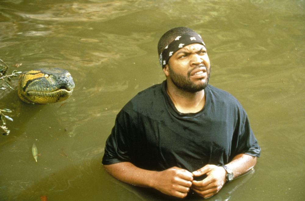 Ice Cube unaware that he's about to be attacked by a wild animal in the movie 'Anaconda'