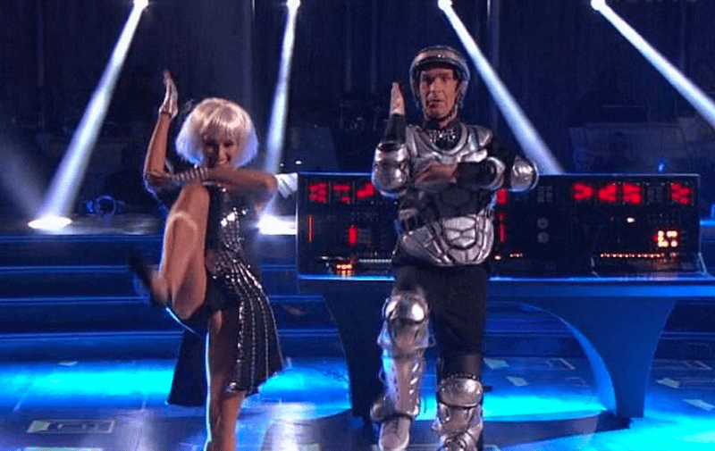 Billy Nye and Tyne Stecklein doing a robot routine. Billy Nye and Tyne Stecklein doing a robot routine.