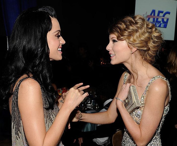 Katy Perry and Taylor Swift talk to each other Katy Perry and Taylor Swift