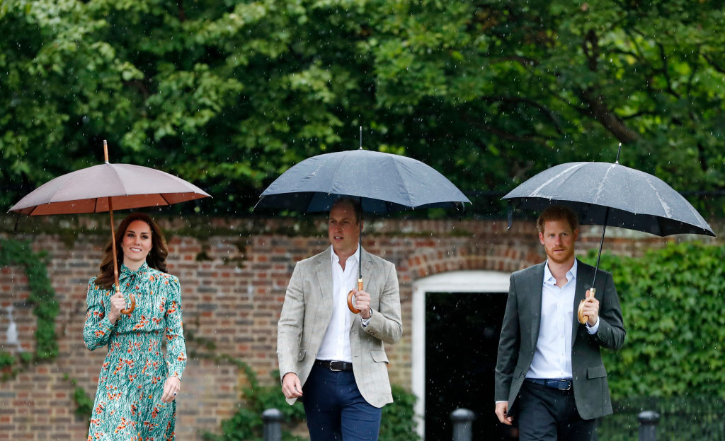 William, Kate and Harry Visit Princess DIana's Garden William, Kate and Harry