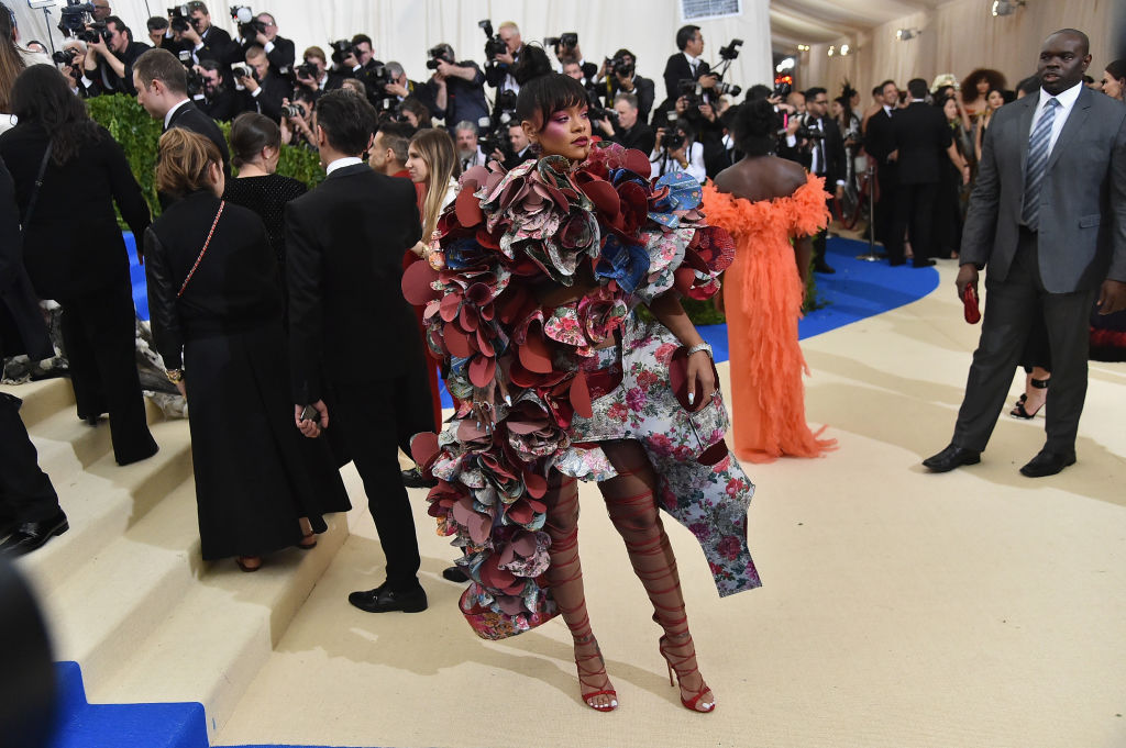 Rihanna poses at the 2017 MET Gala. Rihanna poses at the 2017 MET Gala.