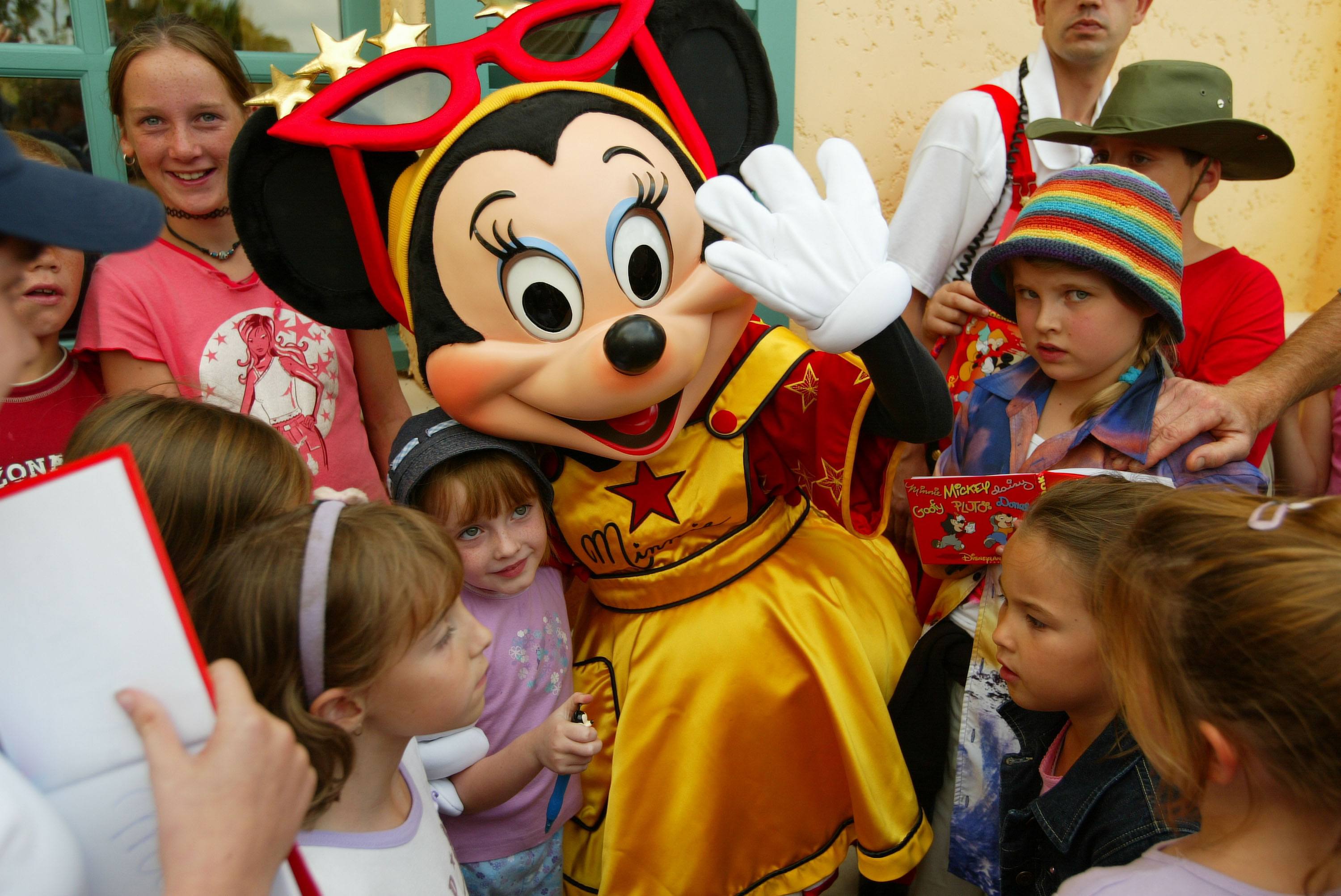 Minnie Mouse meet and greet with kids
