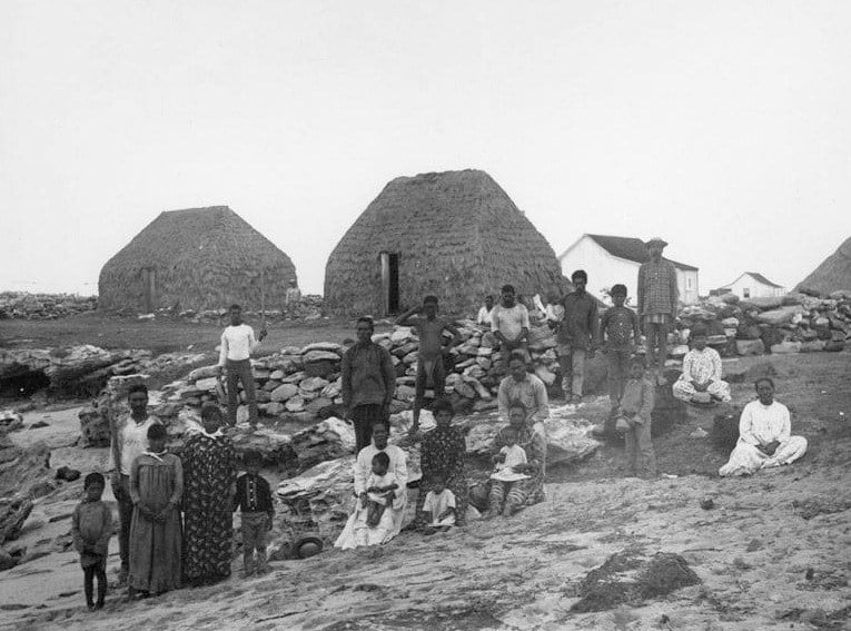 Locals in Niihau photographed in 1884