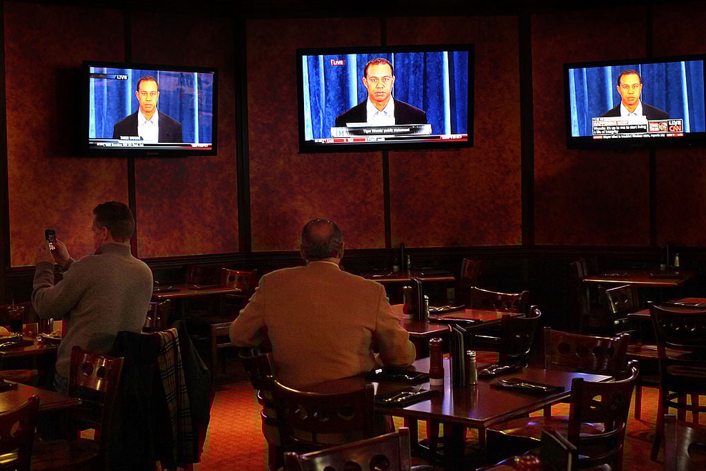 People watch Tiger Woods on ESPN