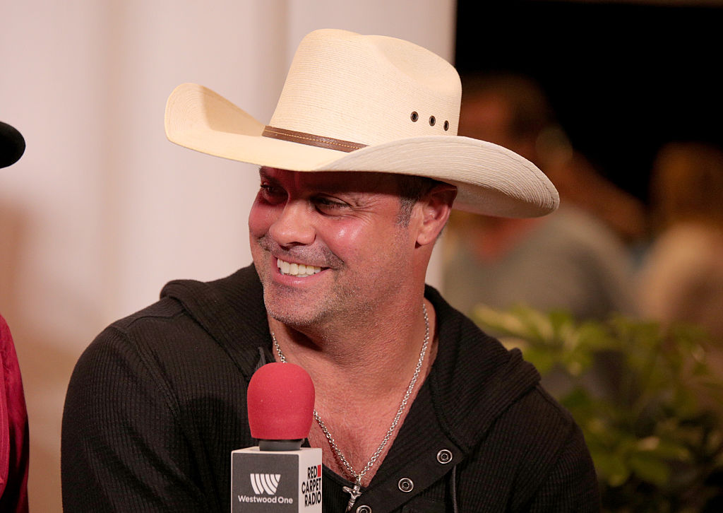 Troy Gentry in Arlington, Texas Troy Gentry