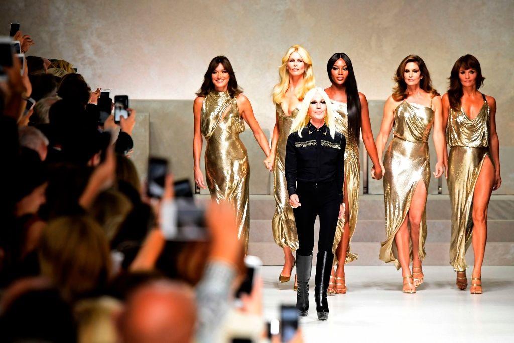 90s Supermodels Pay Tribute to Gianna Versace