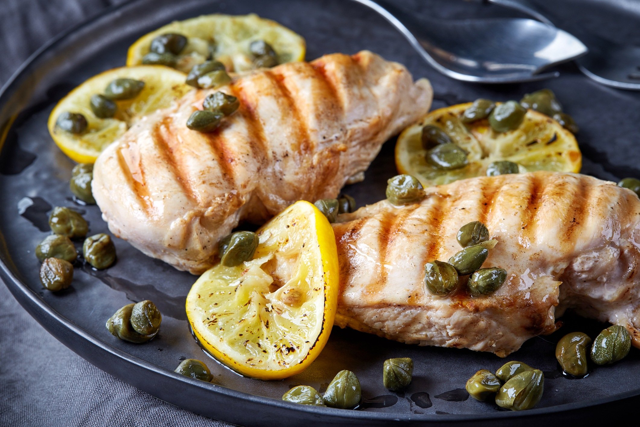 Chicken with lemon and capers