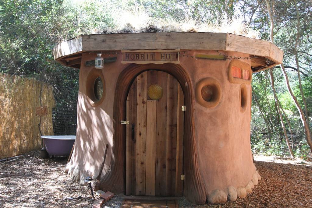 Hobbit Hut