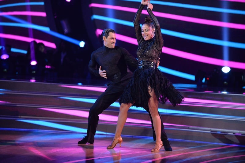 Maks Chmerkovskiy and Vanessa Lachey dancing in black costumes on DWTS