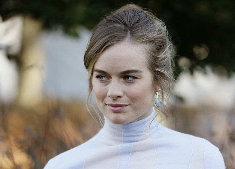 British actress and dancer Cressida Bonas poses during the photocall before the Christian Dior show during the 2016 spring/summer Haute Couture collection fashion presentation on January 25, 2016 in Paris. AFP PHOTO / PATRICK KOVARIK / AFP / PATRICK KOVARIK (Photo credit should read PATRICK KOVARIK/AFP/Getty Images)