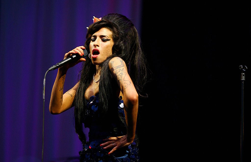 Amy Winehouse performs Amy Winehouse in concert