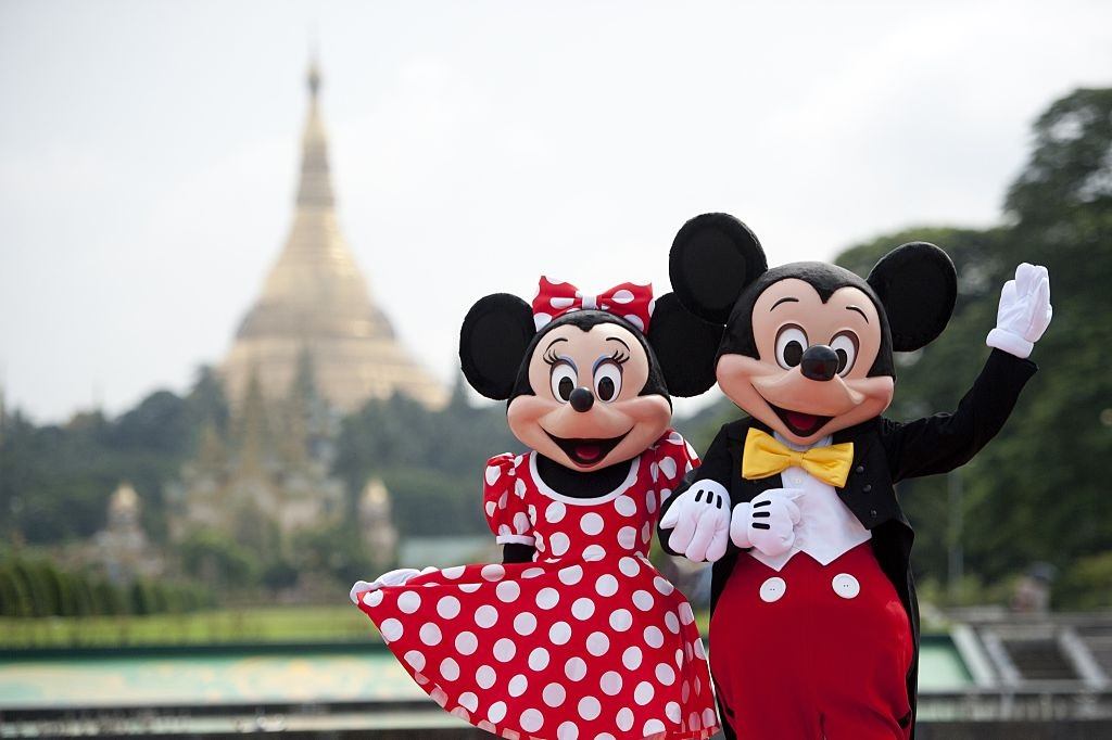 Walt Disney characters Mickey Mouse and Minnie Mouse Walt Disney characters Mickey and Minnie Mouse