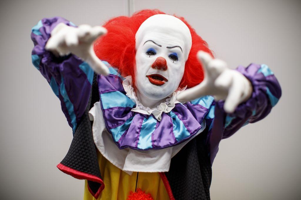 Pennywise attends London Comic Convention