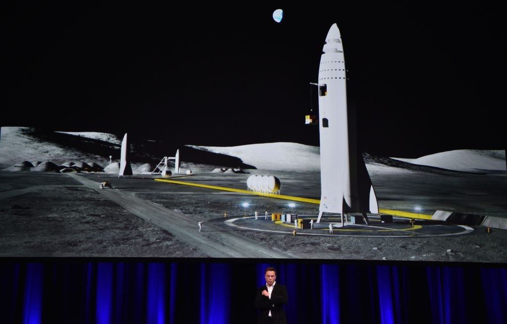 Elon Musk unveils plans to colonize Mars