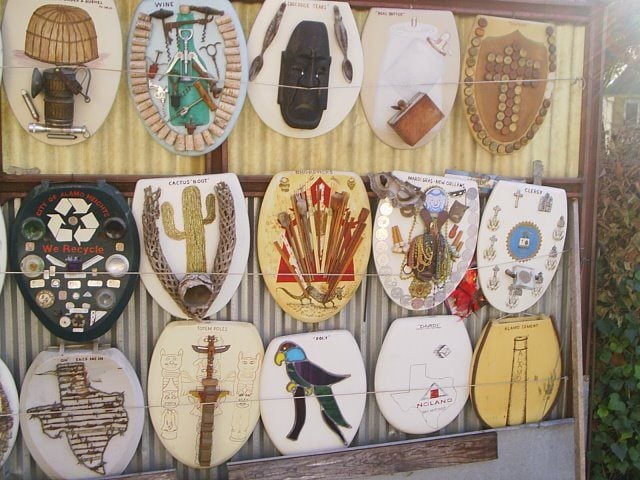 Barney Smith's Toilet Seat Art Museum