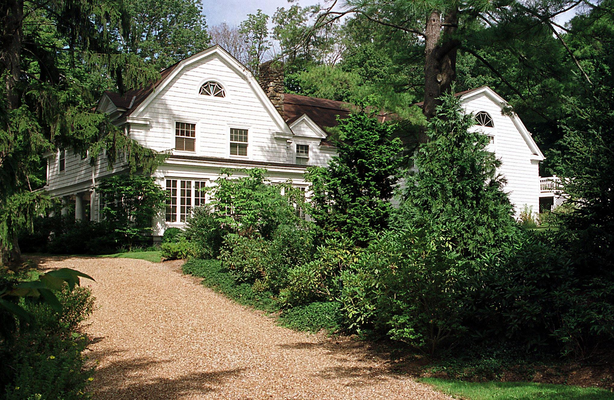 Clinton house
