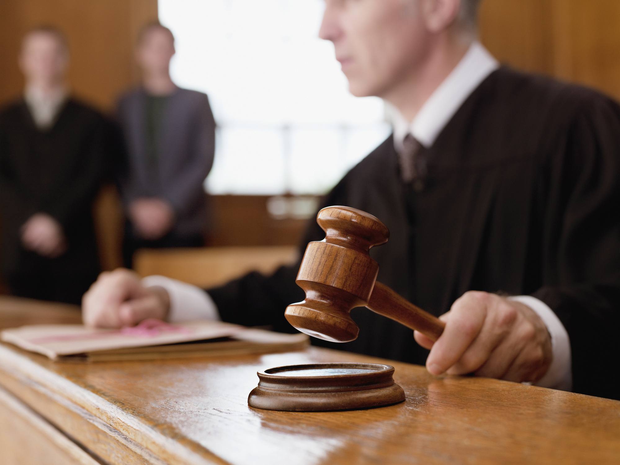 court judge gavel