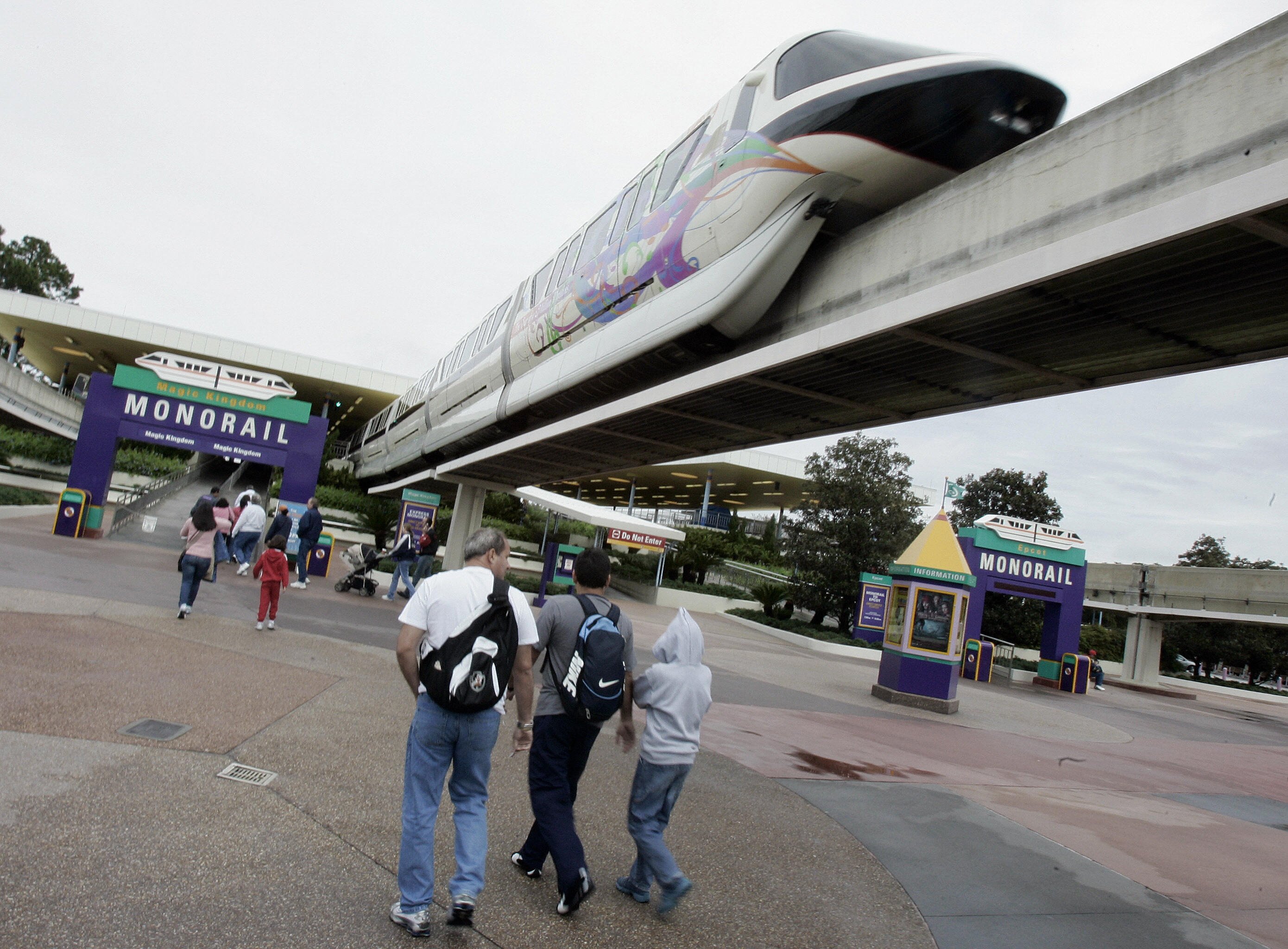 Disney World mono rail