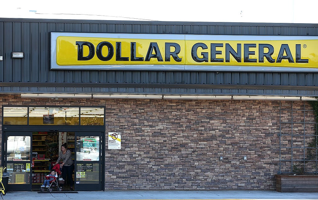 Dollar General storefront