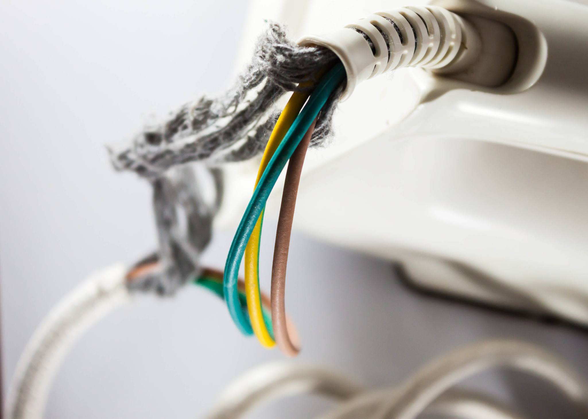 Fraying damaged wires