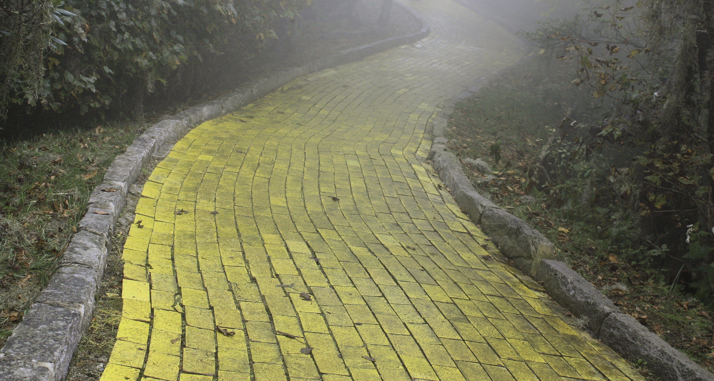 Land of Oz theme park abandoned