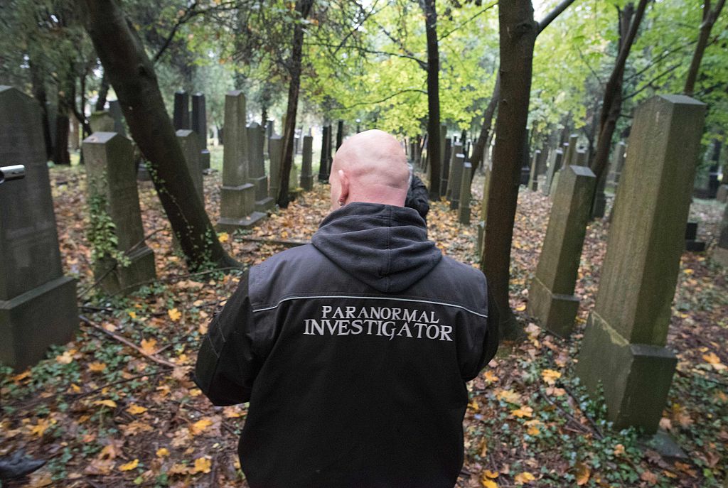 Paranormal investigator