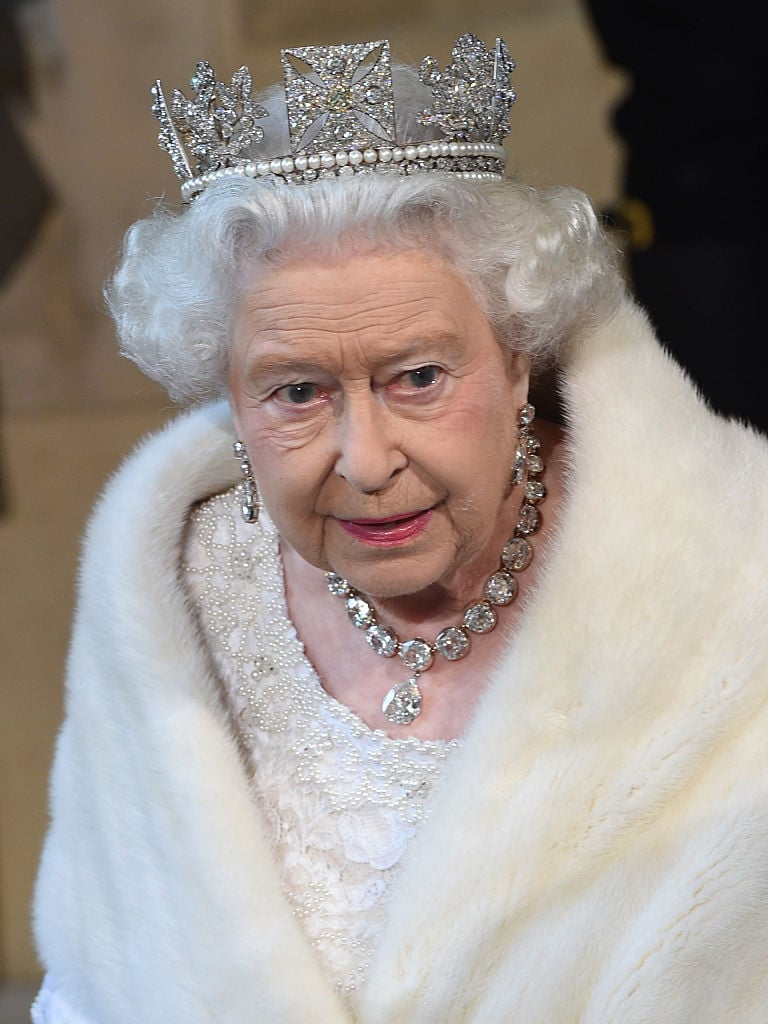 Queen Elizabeth in fur and crown