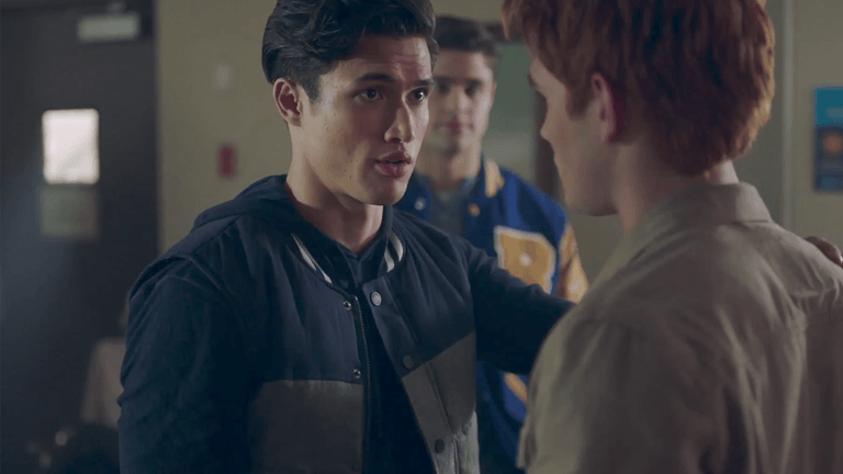 Reggie looks at Archie in Riverdale Season 2